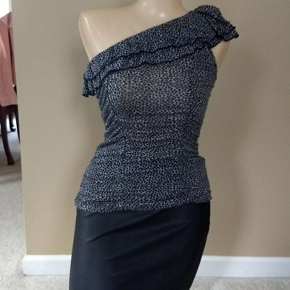 Gracie animal print top size small
